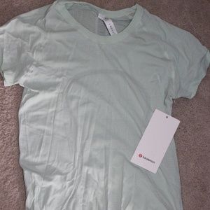New Lululemon Swiftly Tech Short Sleeve Size 6